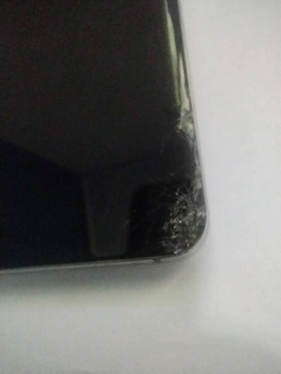 Samsung Galaxy S20 (Faulty Screen) - 100% Working Motherboard / Spares