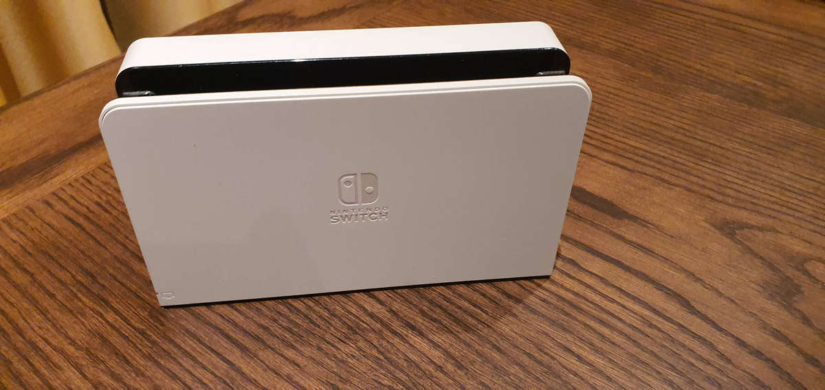 Nintendo Switch Oled 64gb - white