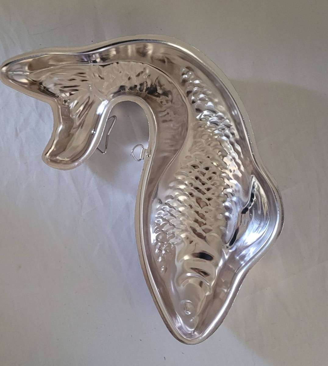 Vintage Aluminium Fish Shaped Jelly Cake Mould  Retro Kitchen Baking Collectible
