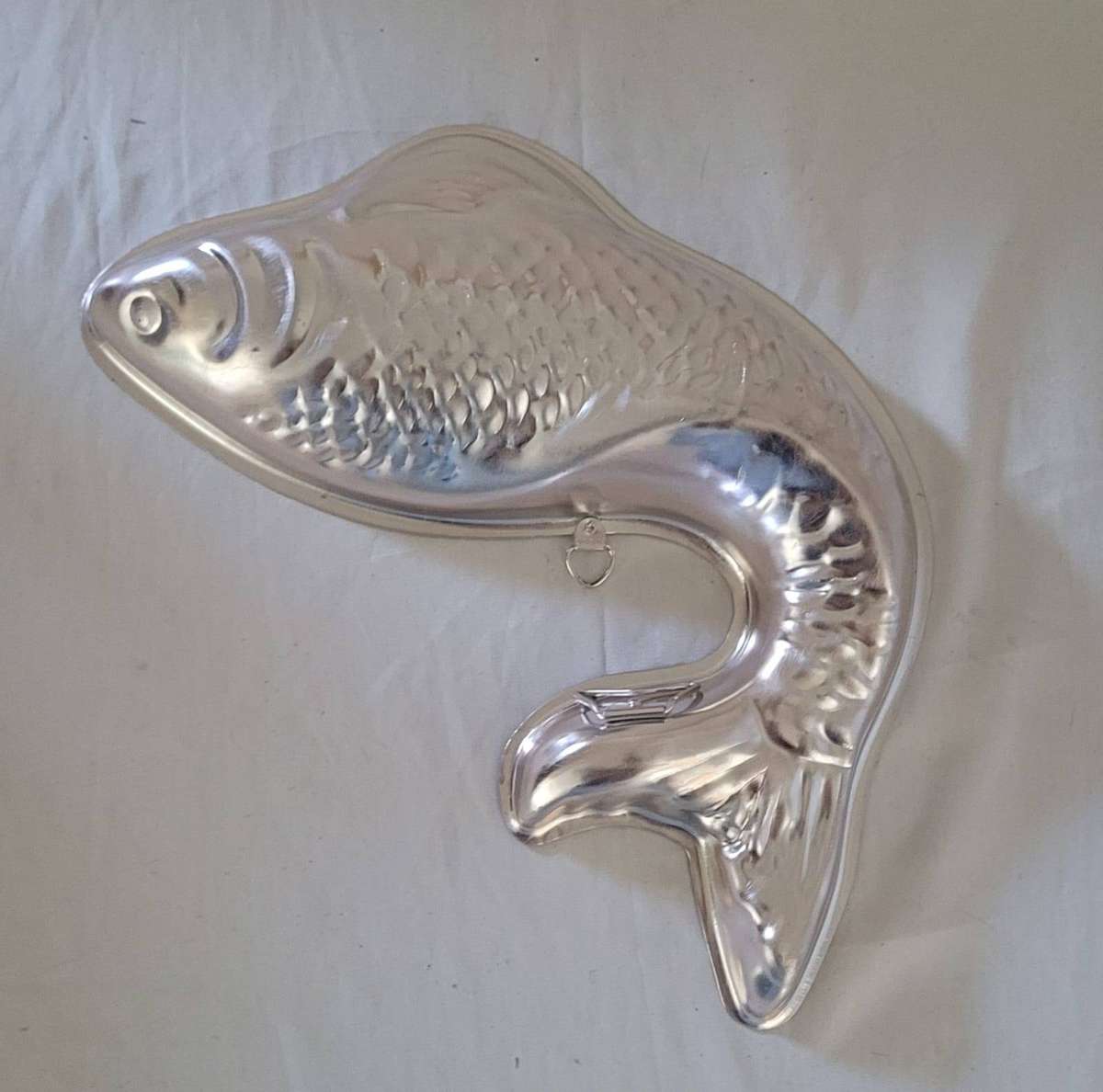 Vintage Aluminium Fish Shaped Jelly Cake Mould  Retro Kitchen Baking Collectible