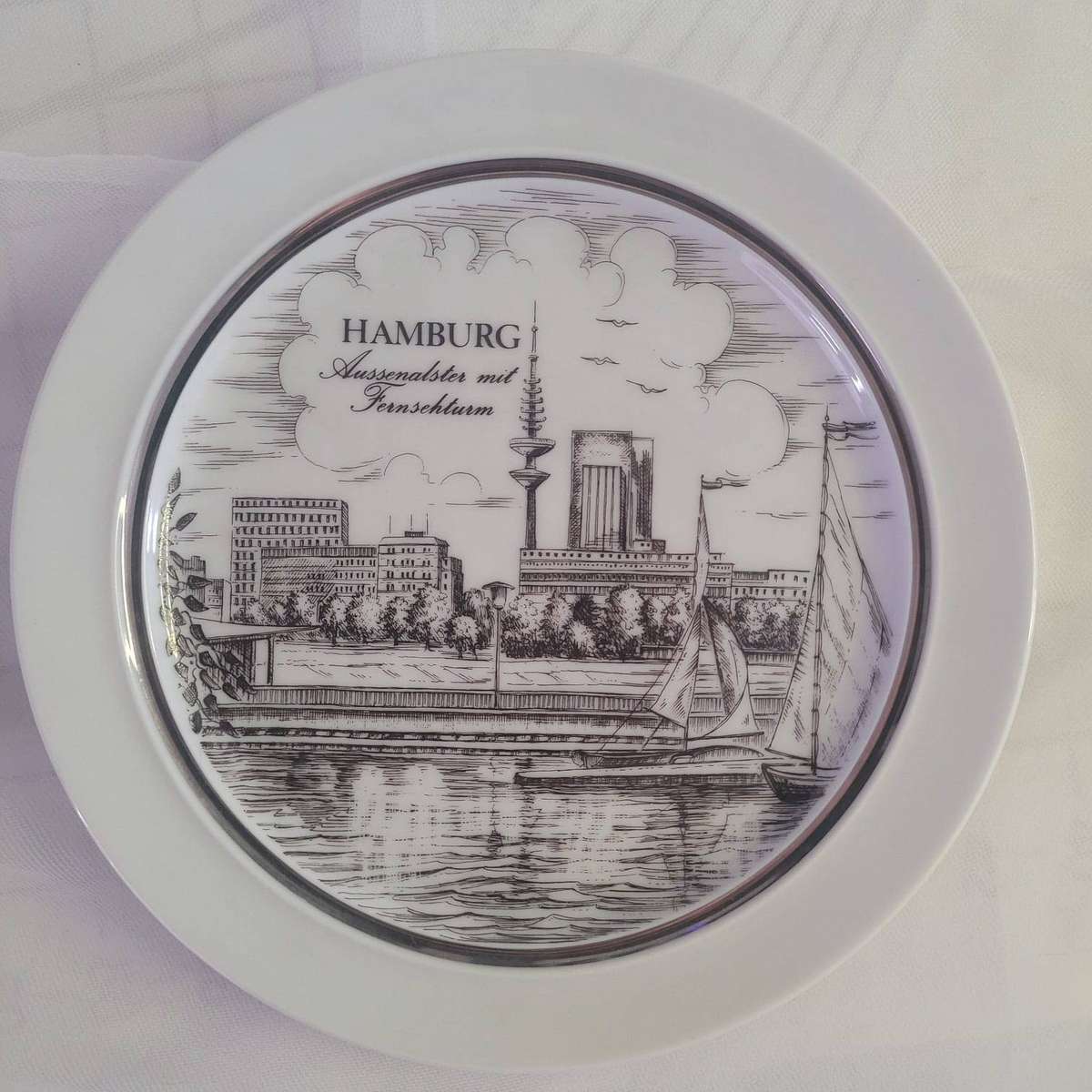 Krone Bavaria Hamburg Souvenir Porcelain Wall Plate