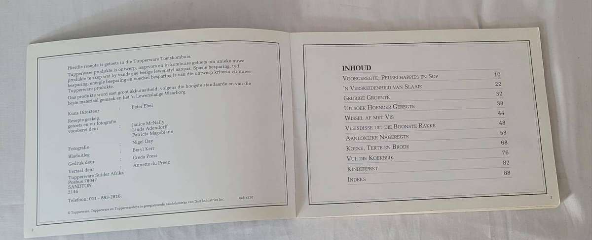 Tupperware Gunstelinge 2  Vintage Afrikaans Recipe Booklet (Tupperware Suider-Afrika)