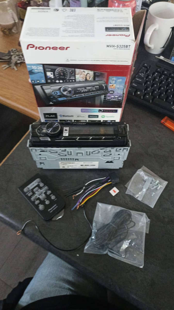 Pioneer MVH-S325BT Digital Media Receiver