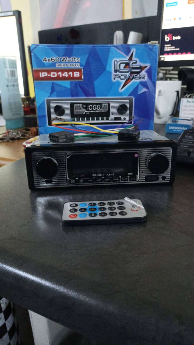 Ice Power IP-D141B Car MP3 Player