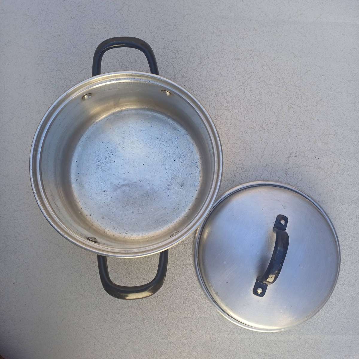 Vintage Hart Aluminium Pot  Small