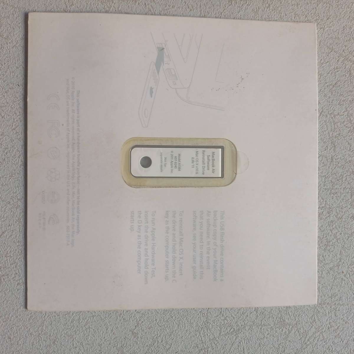 official Apple MacBook Air Software Reinstall USB flash drive (Model A1384)