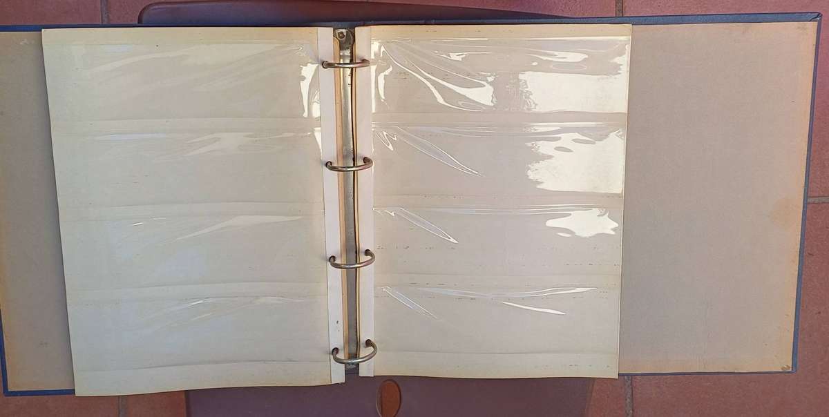 Blue Stamp File with 15 Empty Pages - NO Stamps