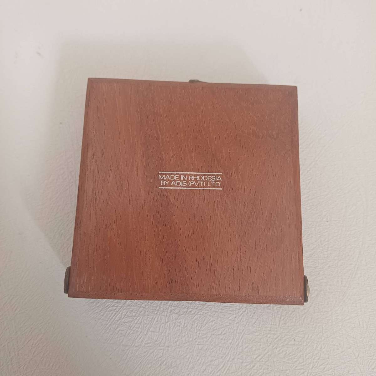 Rhodesian Independence Bronze Coin in wooden Box - 11 Nov 1965