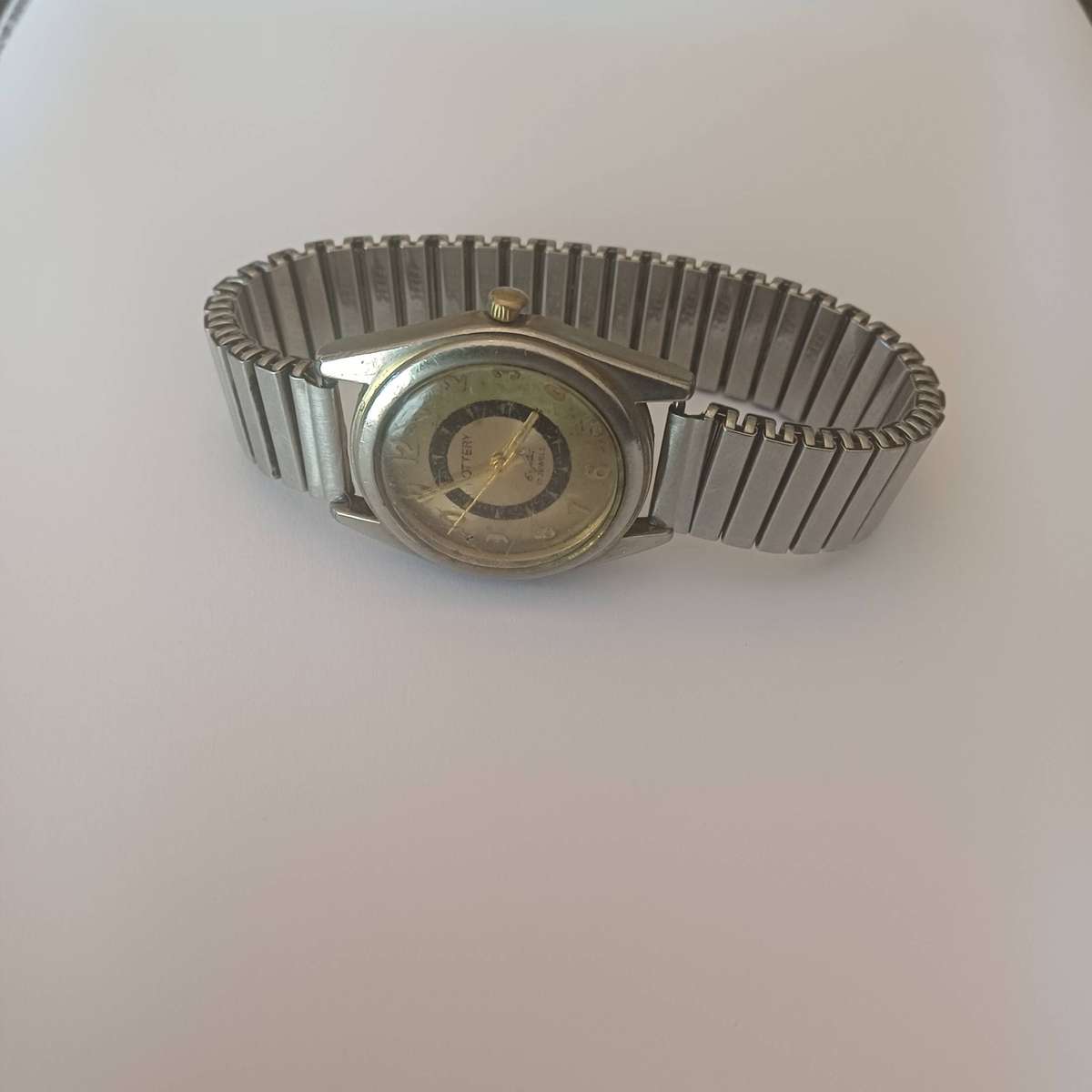 Vintage Ladies Rottery 17 Jewels Wrist Watch