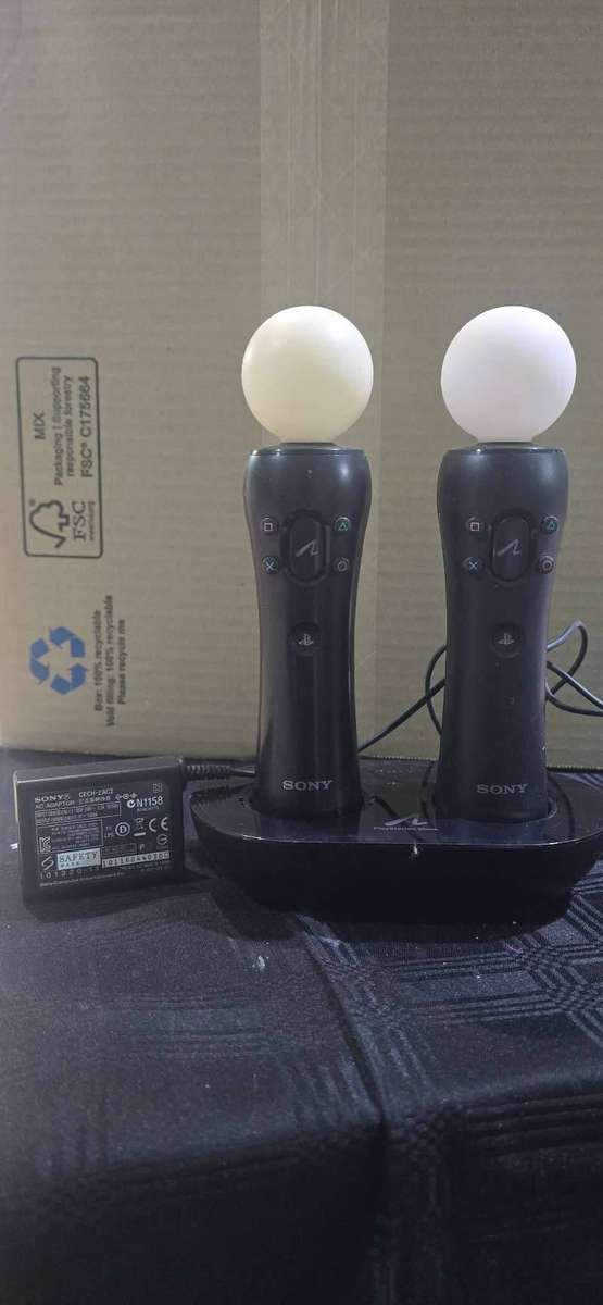 Playstation move 2 pack with charger