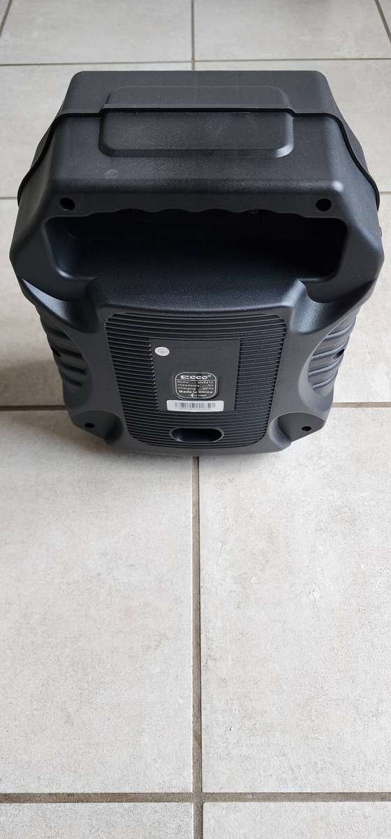 Speaker Ecco MV6212 8 Inch TWS True Wireless Black