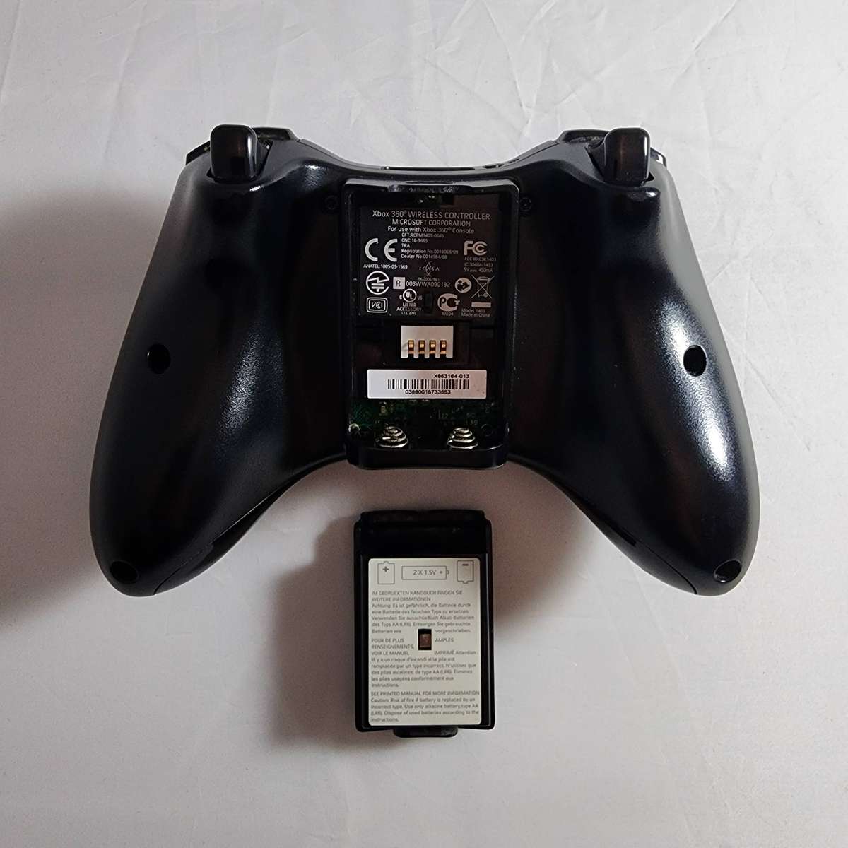 Xbox 360 500GB Console with Controller & Cables - Black