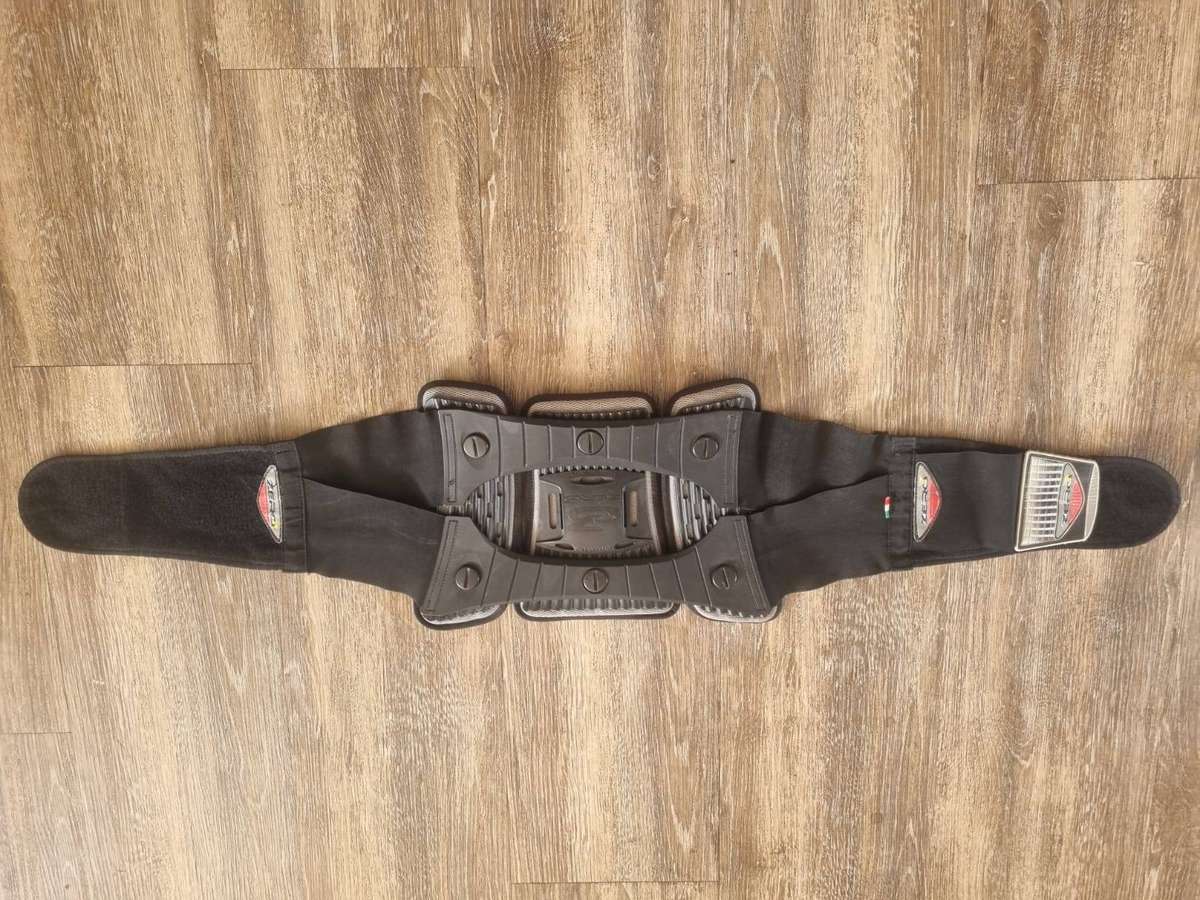 Zandona ZERØ3 GYM Back Protector / Kidney Belt  Excellent Condition