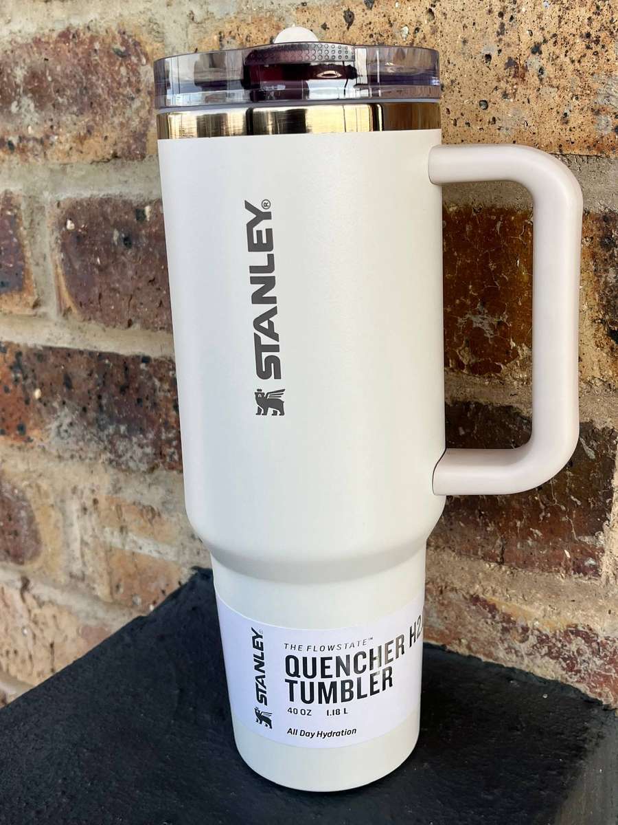 Stanely Quencher leakproof  water bottle