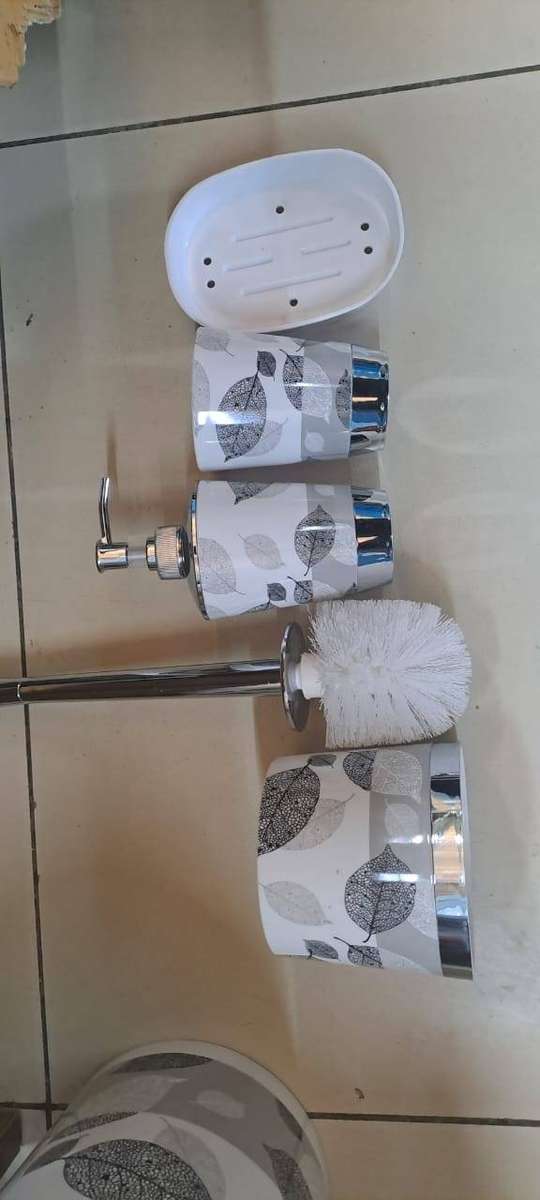 Bath lux 6-Piece Fashion Boutique Bathroom Accessory