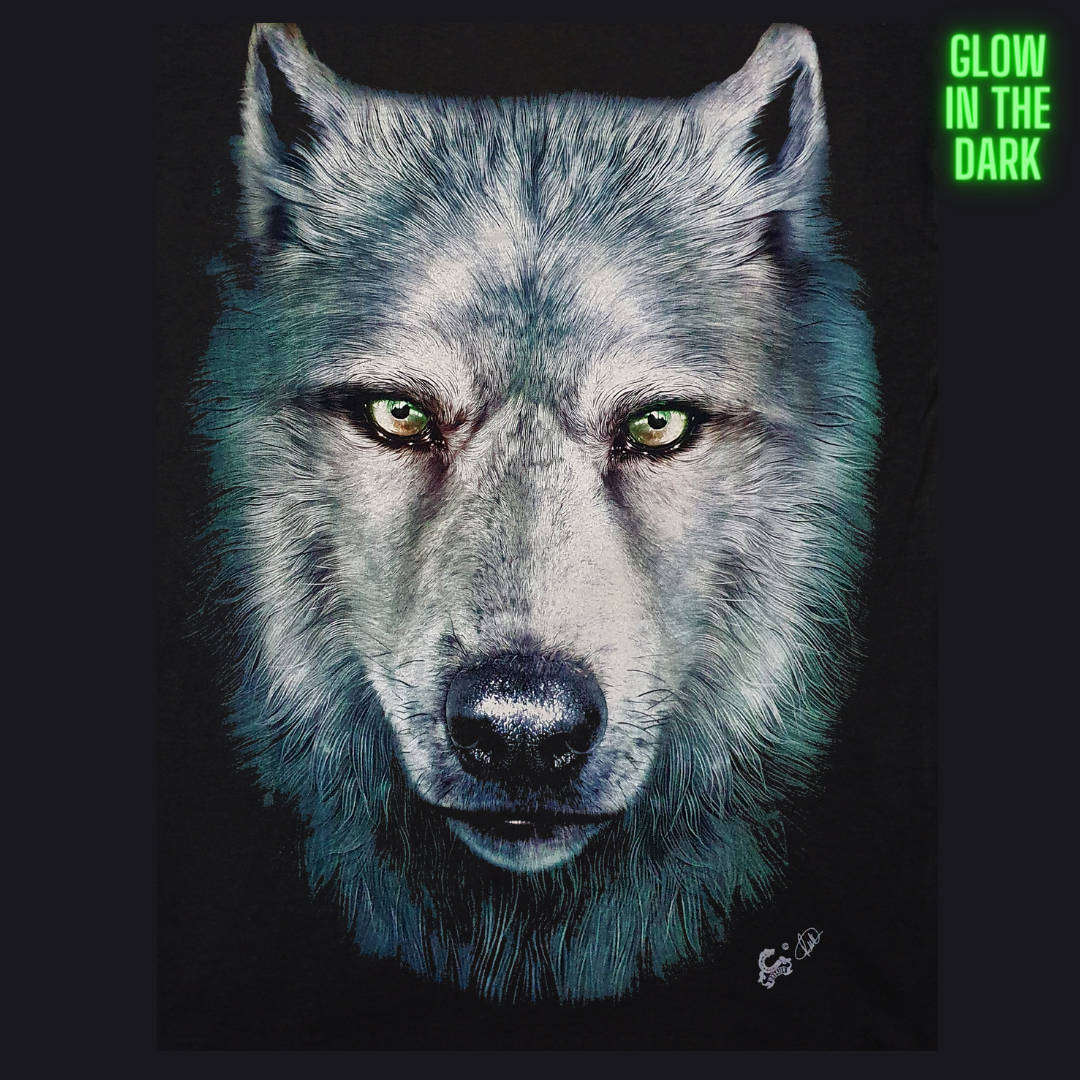 Wolf Zoomed In - Black T-shirt-High Definition Glow In The Dark (TS0060XL)