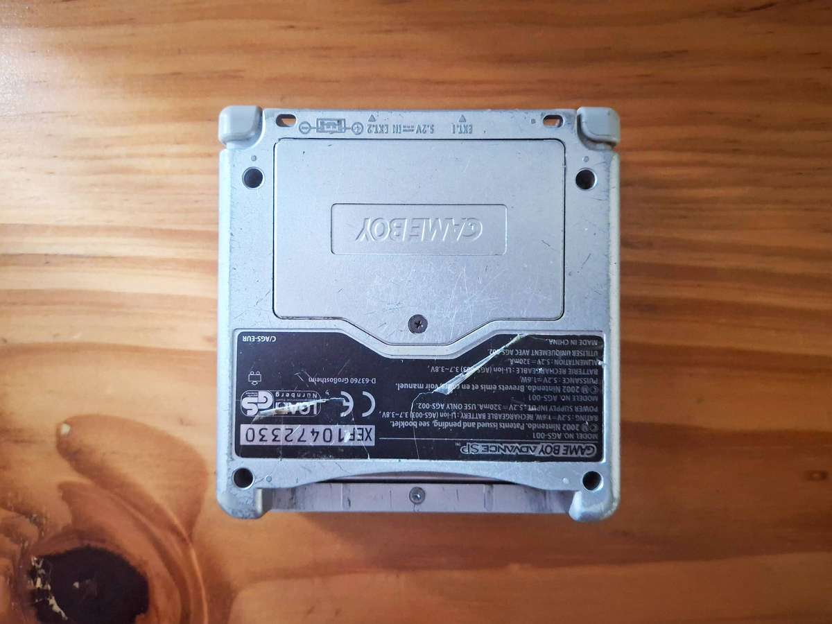 Nintendo Game Boy Advance SP with Charger, USB Cable & Game - Some Cosmetic Scratches