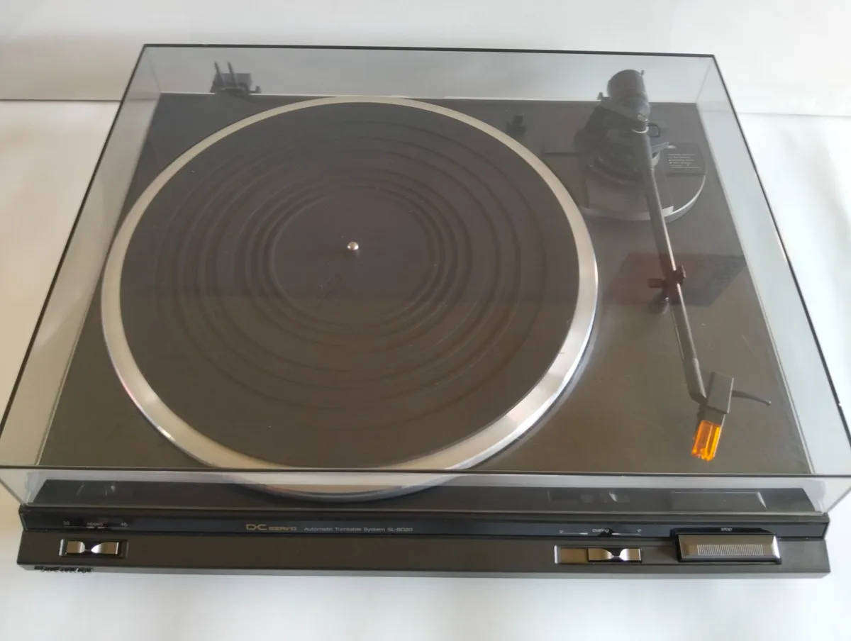 Technics SL-BD20 Belt-Drive Auto Return Vinyl Record Player/Turntable