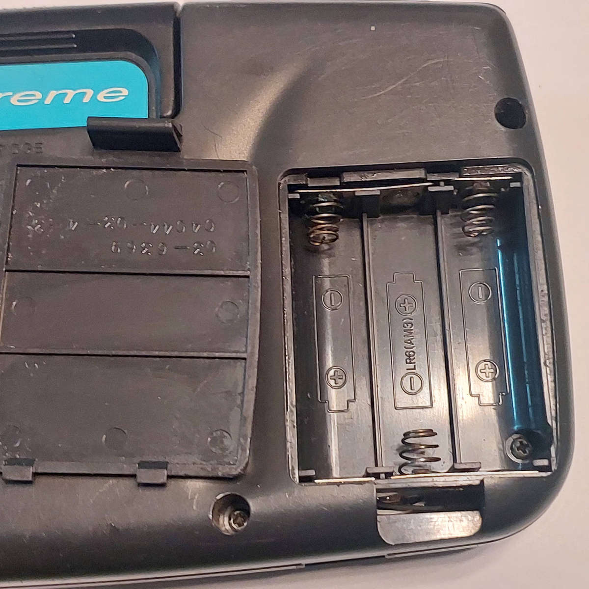 Sega Game Gear (faulty) + Supreme Gear 19 in 1 Catridge (untested)