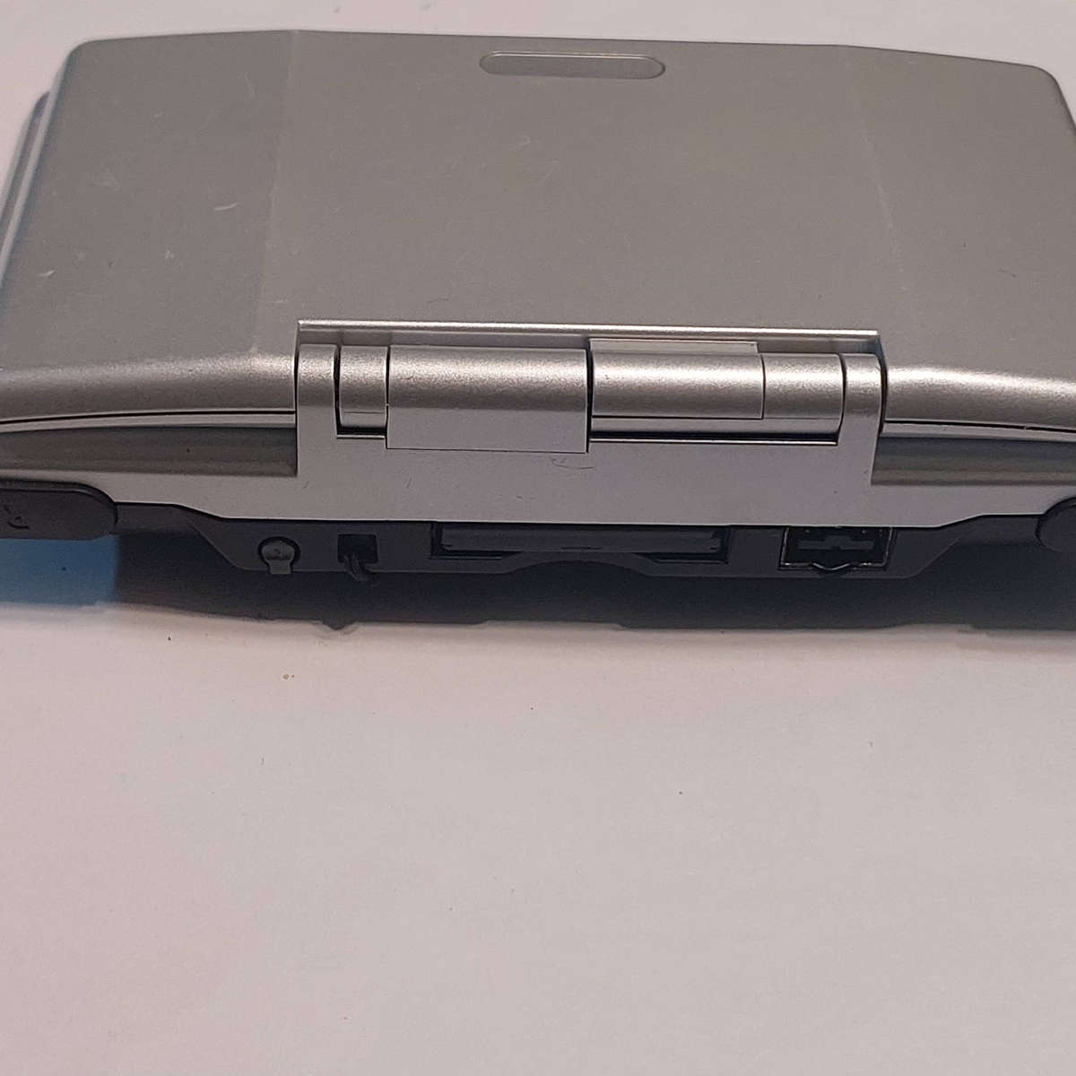 Nintendo ds Original Platnium + Metroid Prime Hunters cartridge only (both untested)