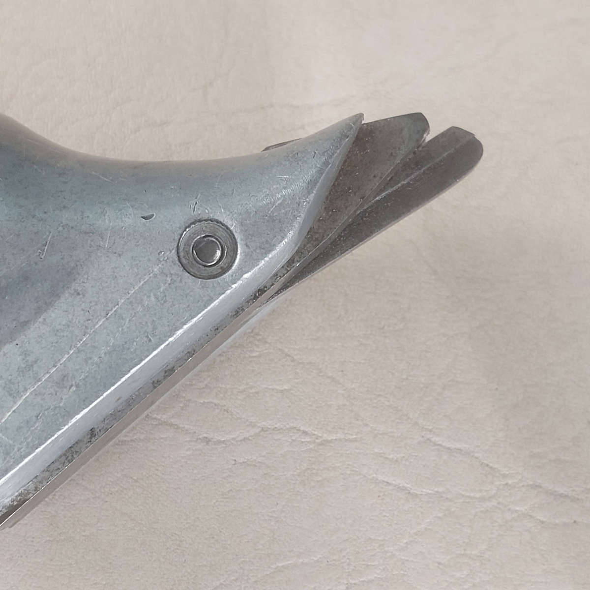 Pneumatic Metal Shear (UNTESTED)