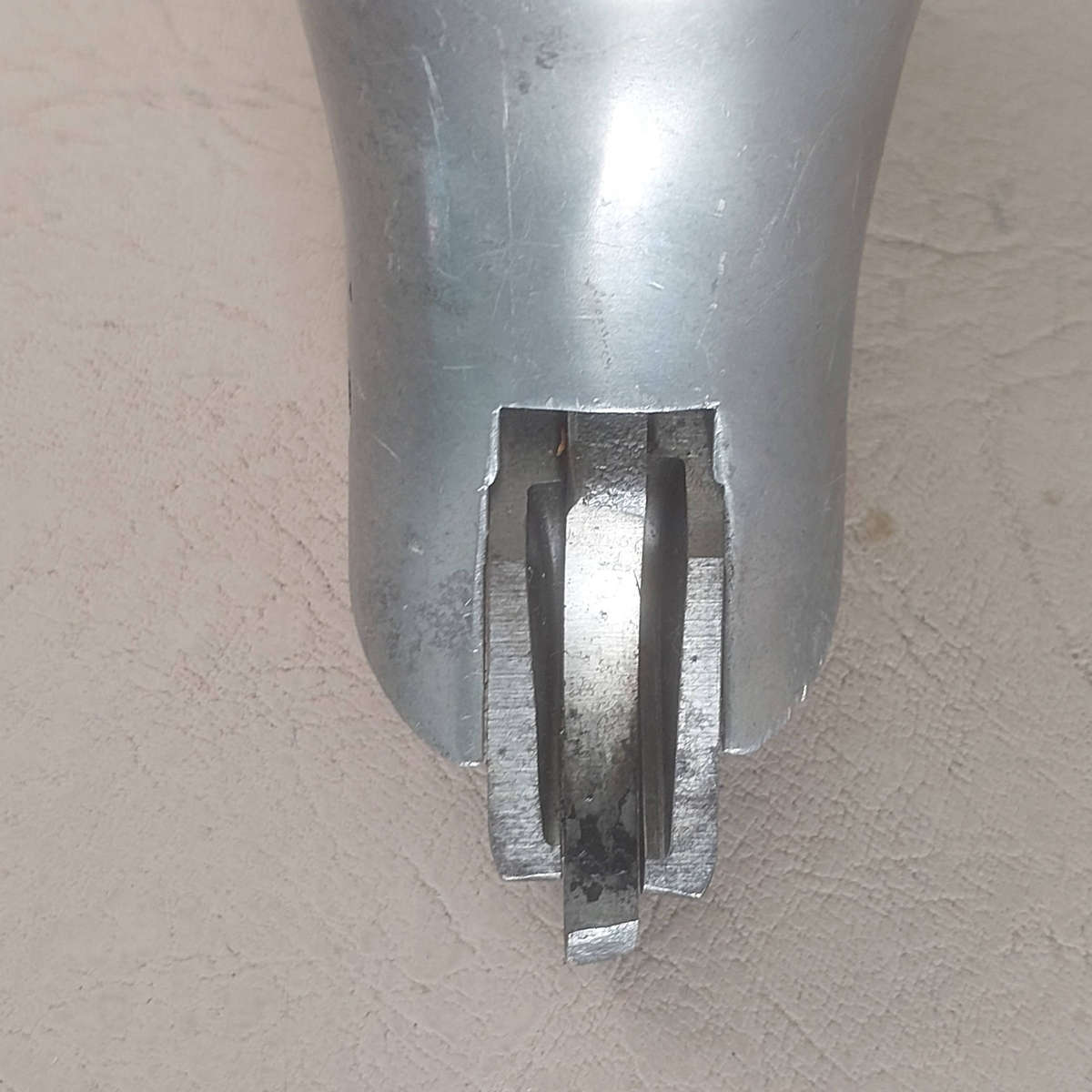 Pneumatic Metal Shear (UNTESTED)