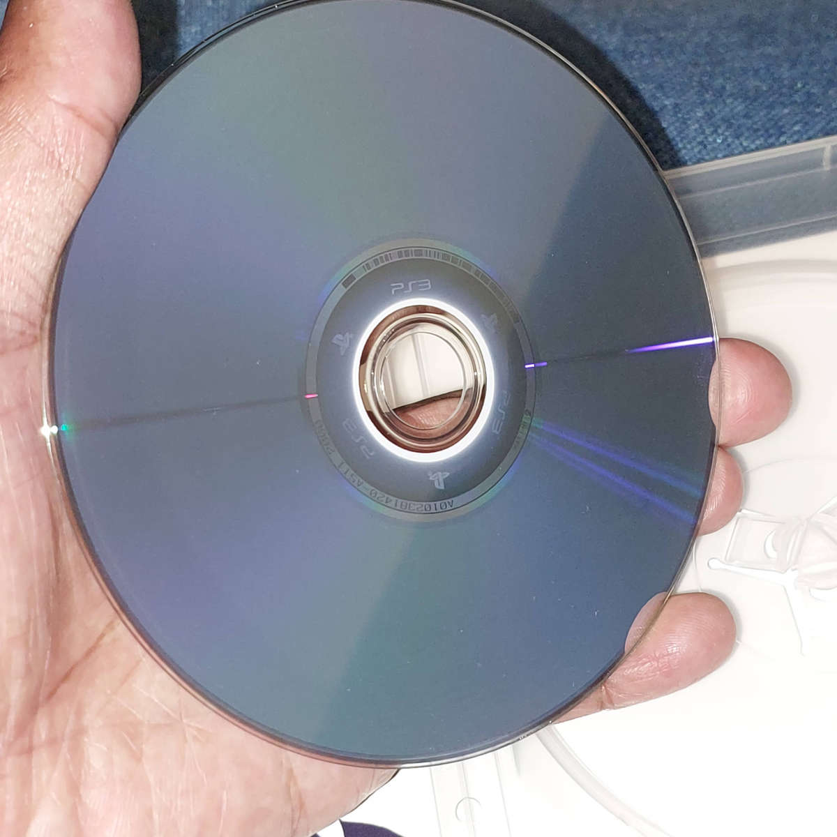 PS3 FIFA 15 (DISC IS IN MINT CONDITION)