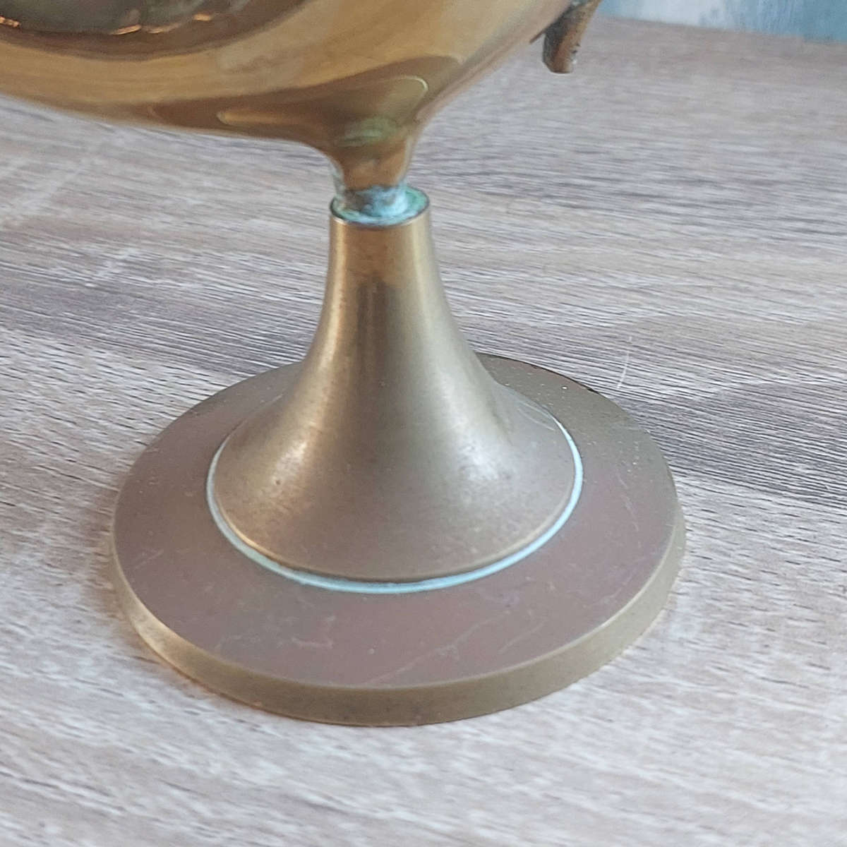 Brass Aladdin Style Lamp (Height 12cm)