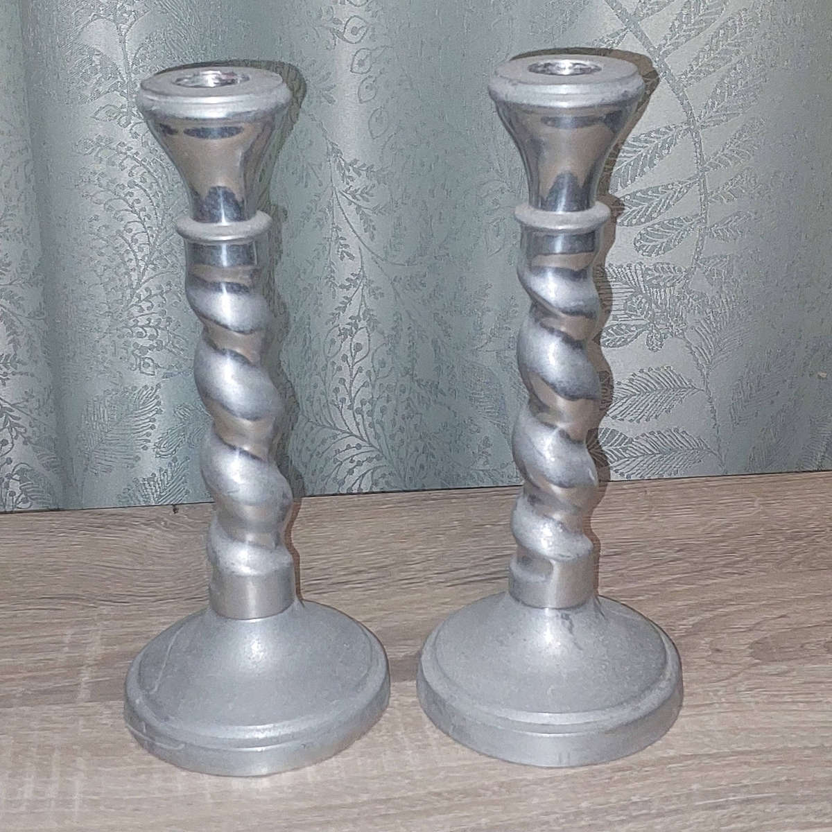 Twisted Candle Holders (Metal) (Please read ad)
