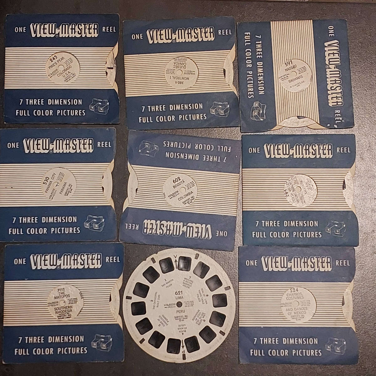 View-Master 3-Dimension Viewer + 9 Reels(Brackets is working)