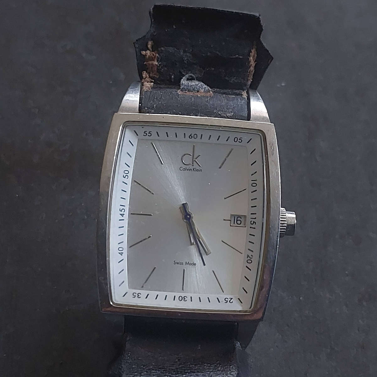 Calvin Klein Watch K3041100 (Strap broken as per picture)
