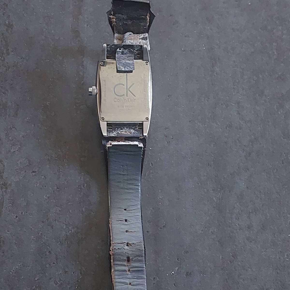 Calvin Klein Watch K3041100 (Strap broken as per picture)
