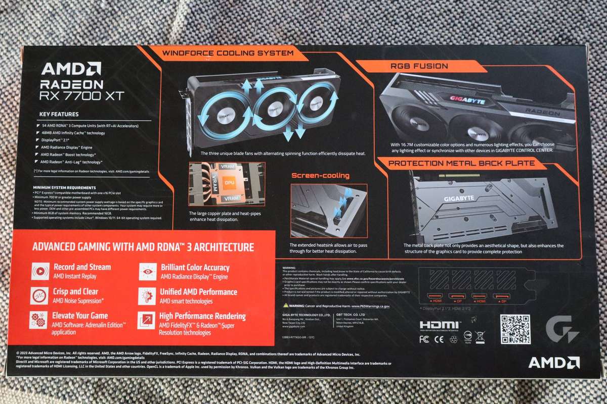 Gigabyte AMD Radeon RX 7700 XT OC Edition