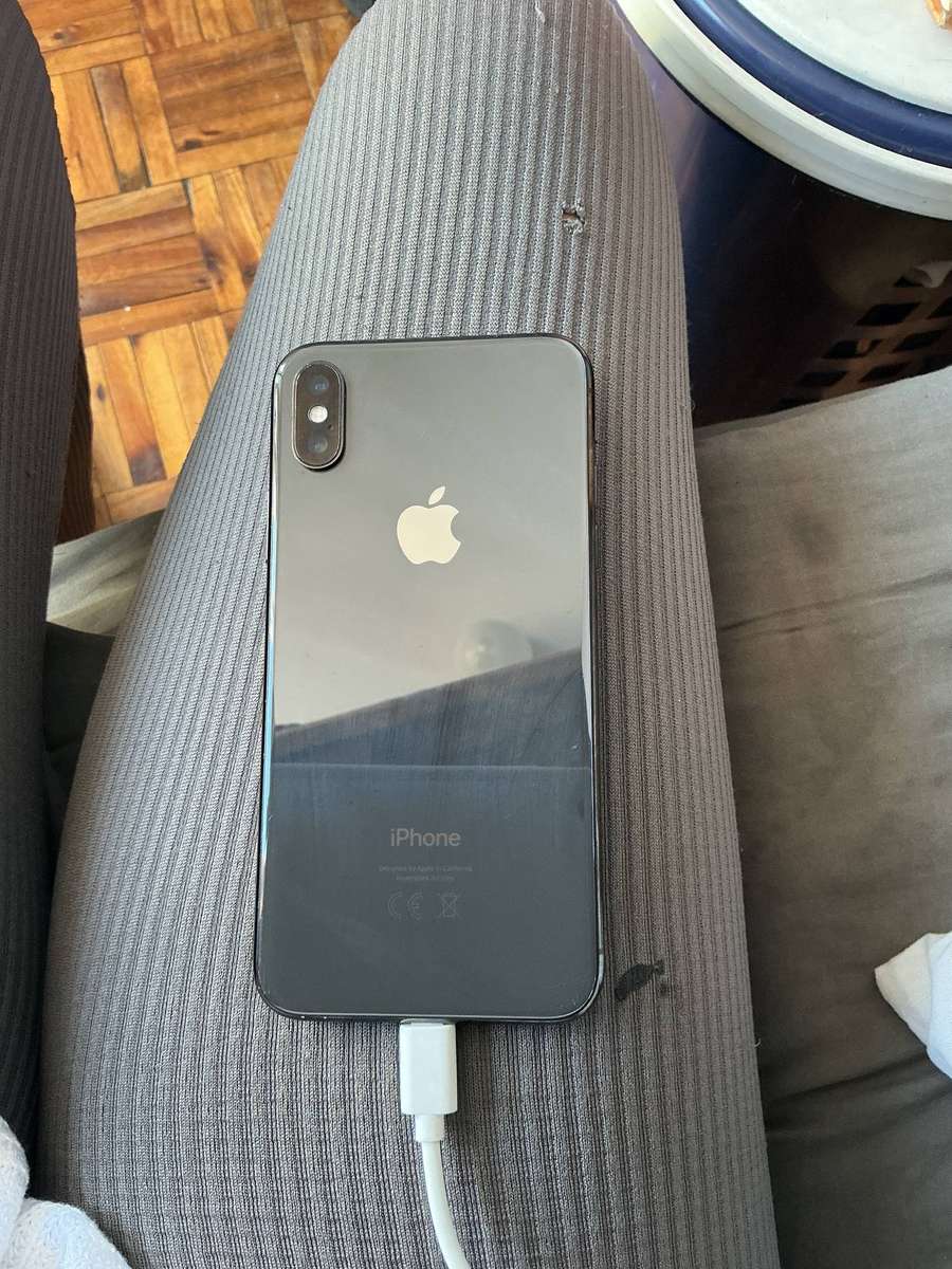 Apple iPhone X 64GB Silver - Secondhand Smartphone in Good Condition
