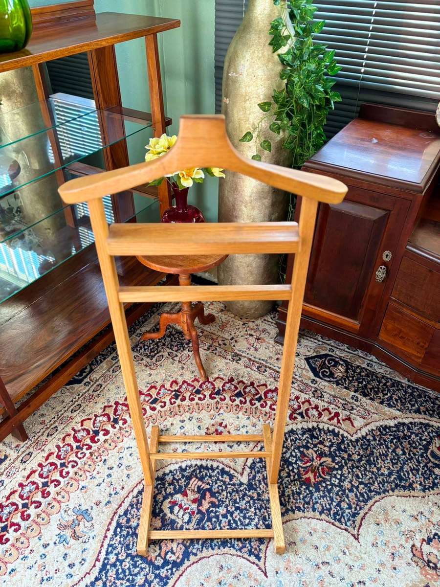 Vintage Wooden Gentlemans / Dumb Valet Stand