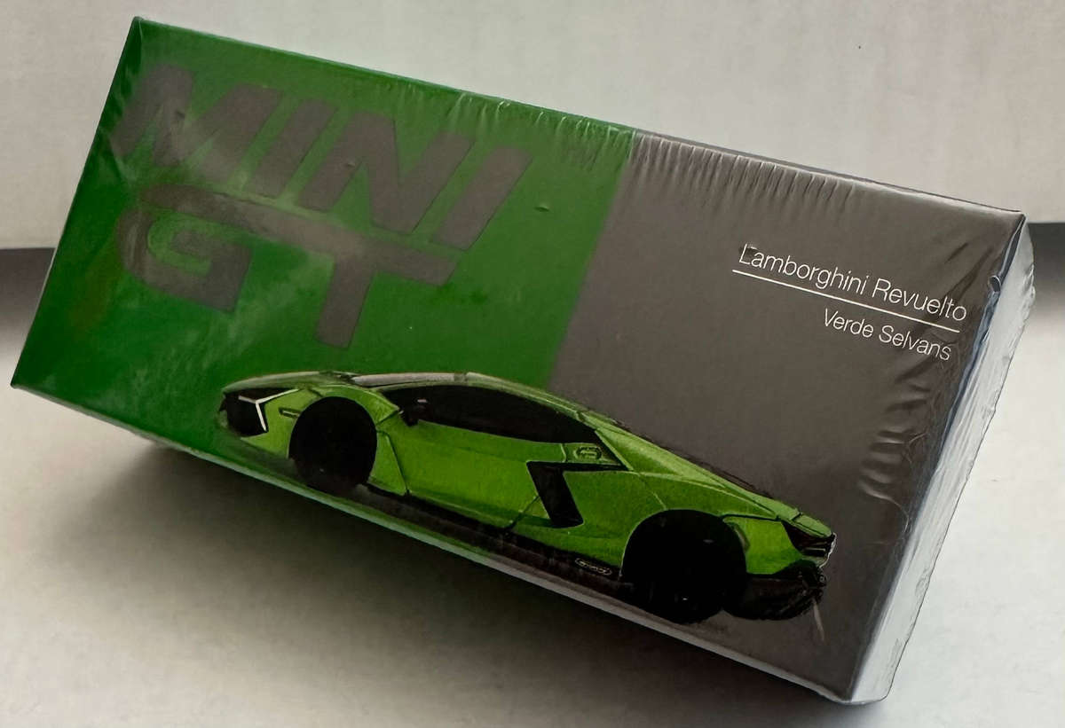 Mini GT #789 - Lamborghini Revuelto (Verde Selvans) - Premium 1/64 scale model