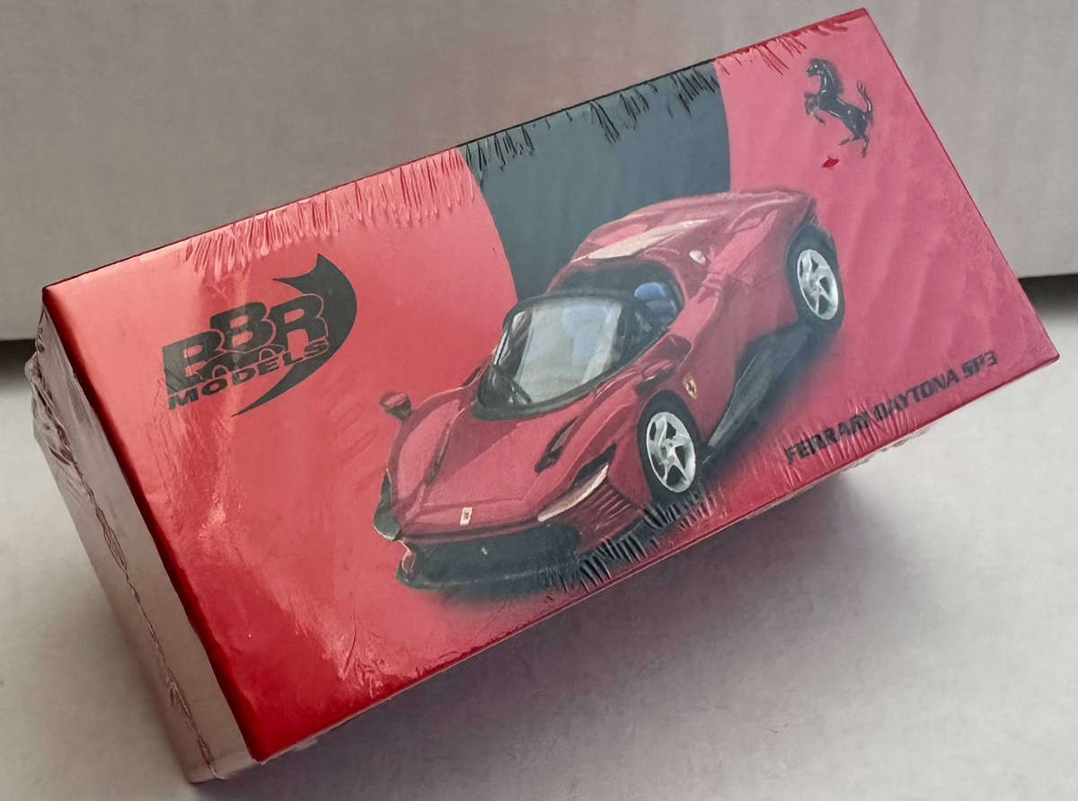 BBR #64019 - Ferrari Daytona SP3 (Rosso Imola) - Premium 1/64 scale model
