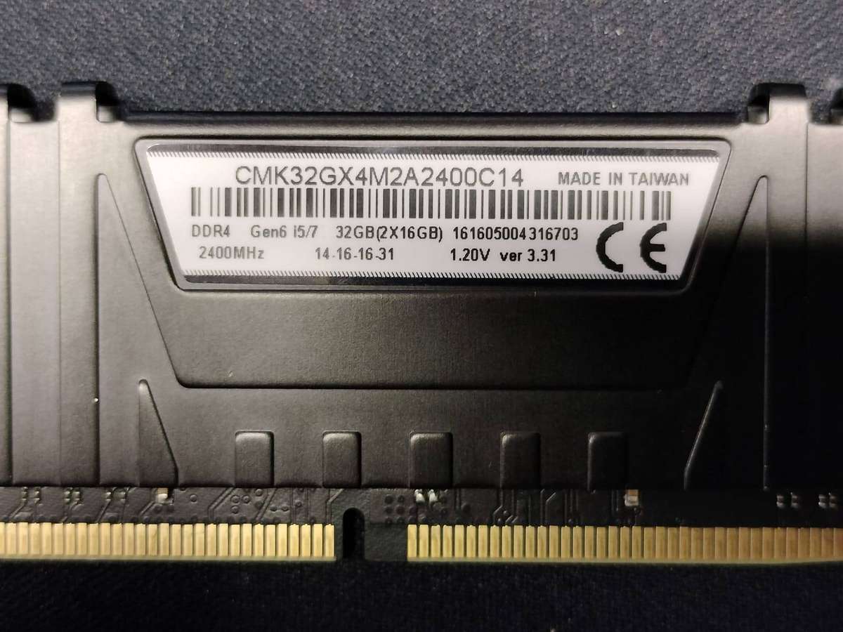 16gb DDR4 2400MHz - Desktop RAM - Vengeance LPX