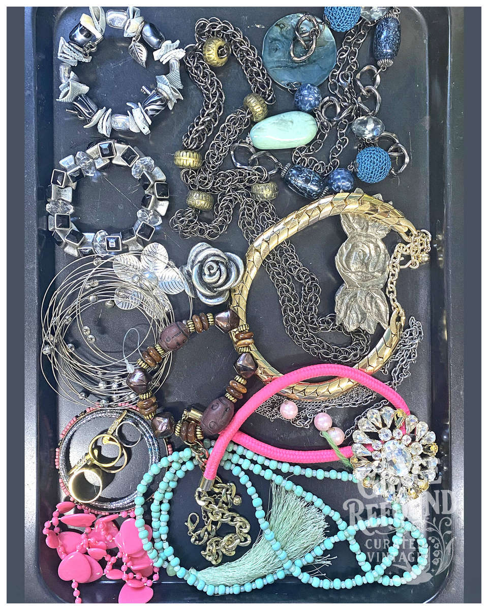 Vintage & Modern Costume Jewellery Bundle  Mixed Job Lot