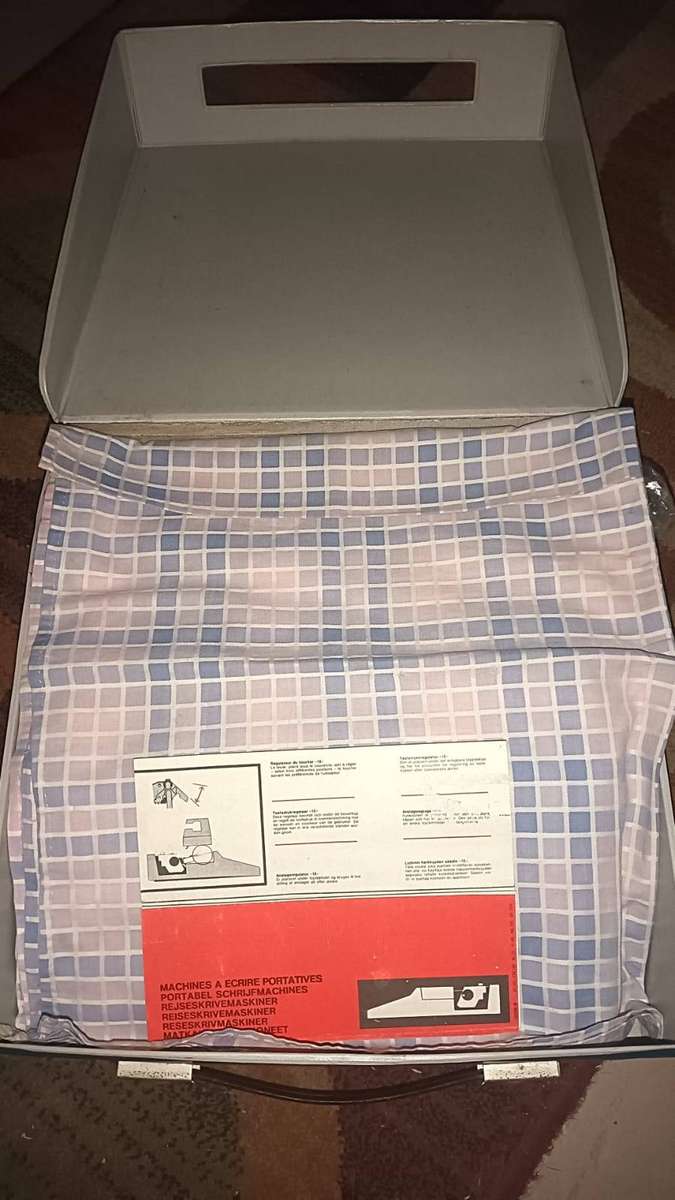 Olivetti Lettera 32