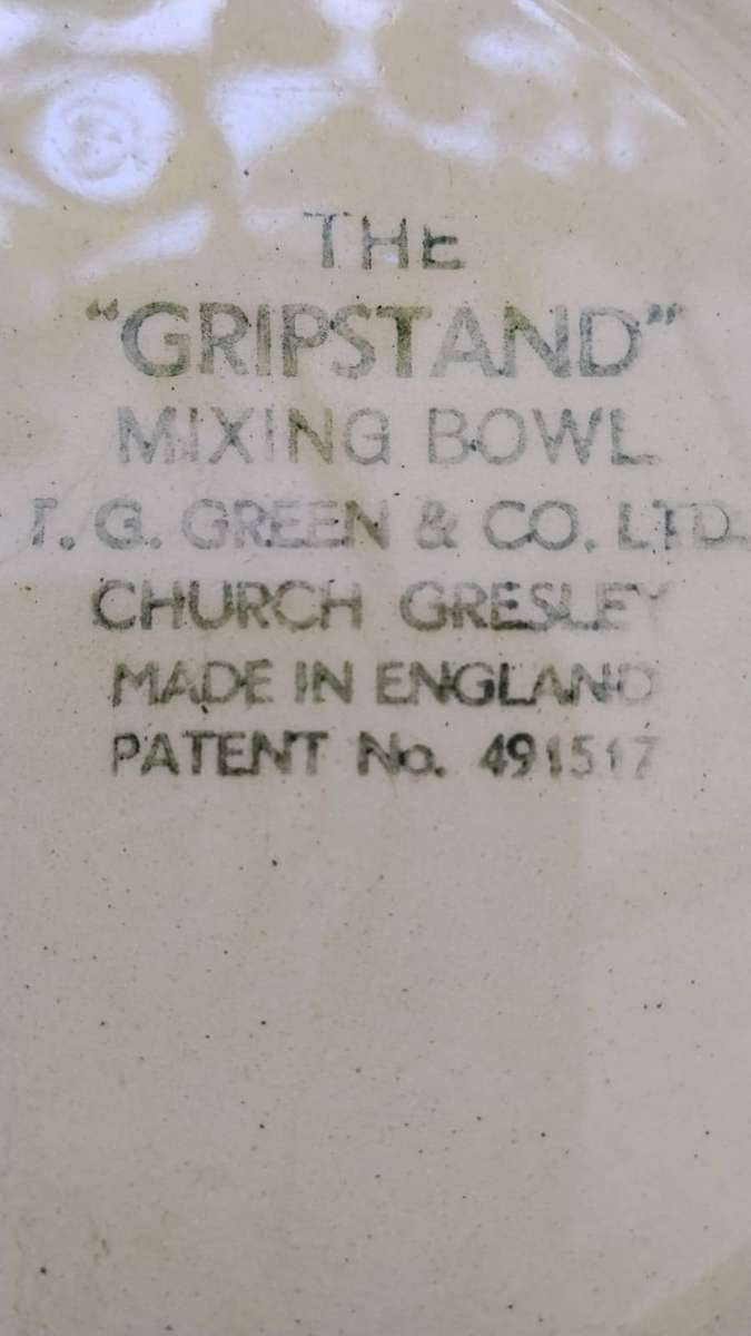 The GRIPSTAND Mixing Bowl