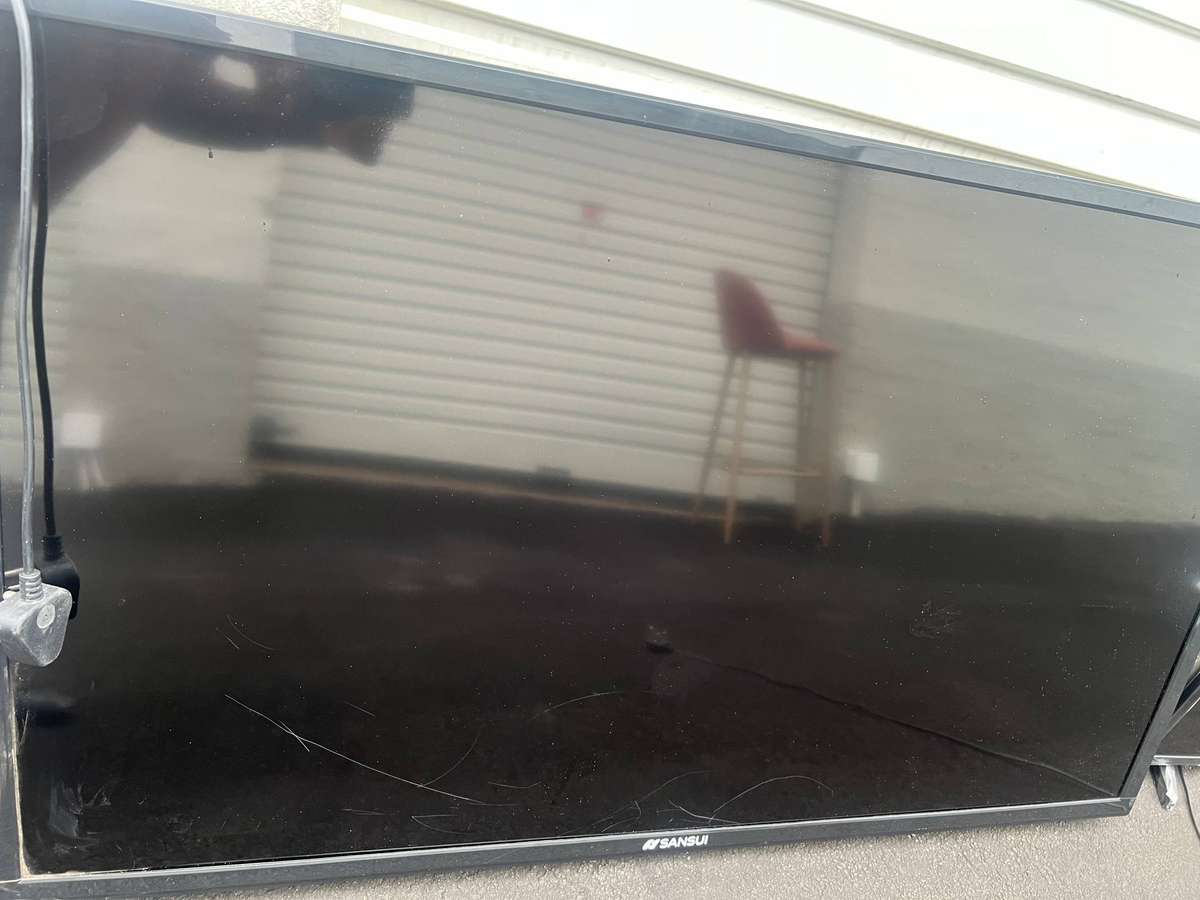 Sansui LED TV 52