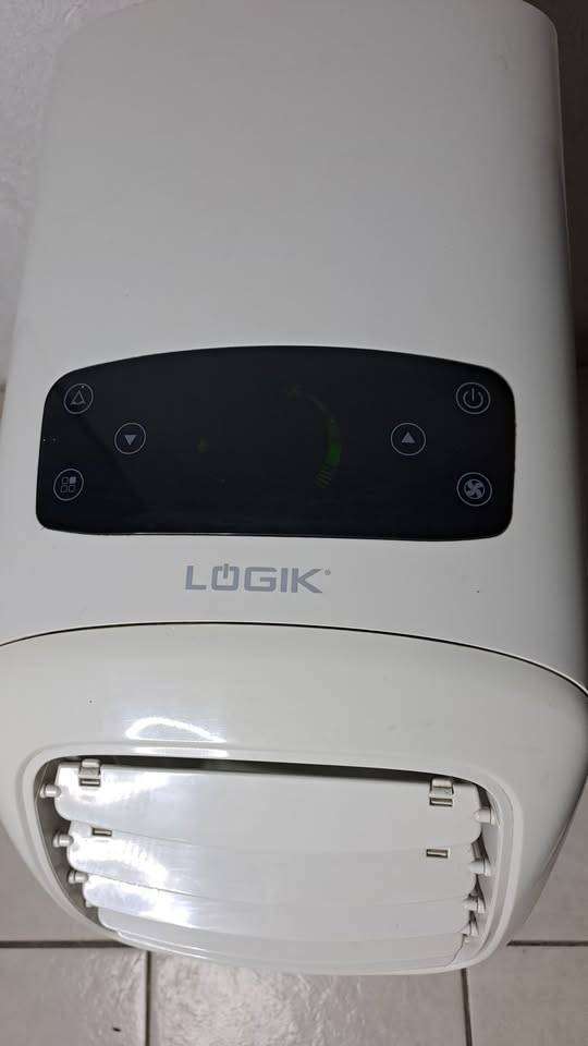 Logik portable Air conditioner Cooling & Heating 10,000BTU capacity