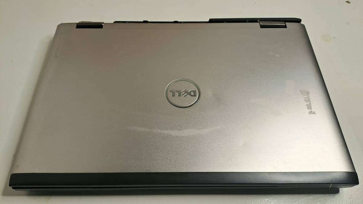 DELL VOSTRO 3550 Core i5 4GB RAM 300GB HDD Laptop