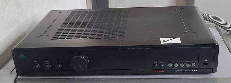 Proton Integrated AMP AM-425