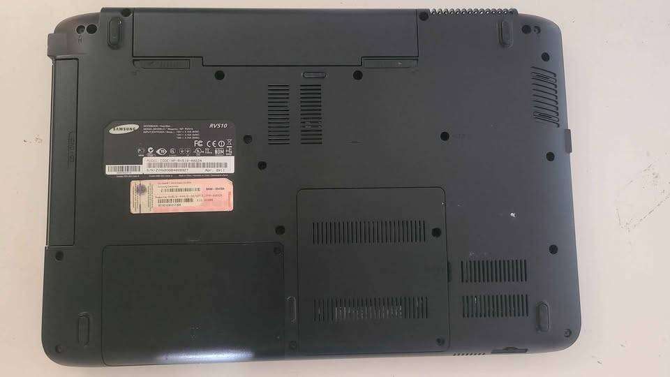 Samsung RV510 Celeron Laptop 4GB RAM 500GB HDD Space (READ DES)