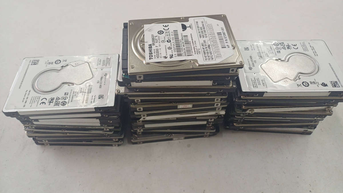 2.5" HARD DRIVES ASSORTED BRAND