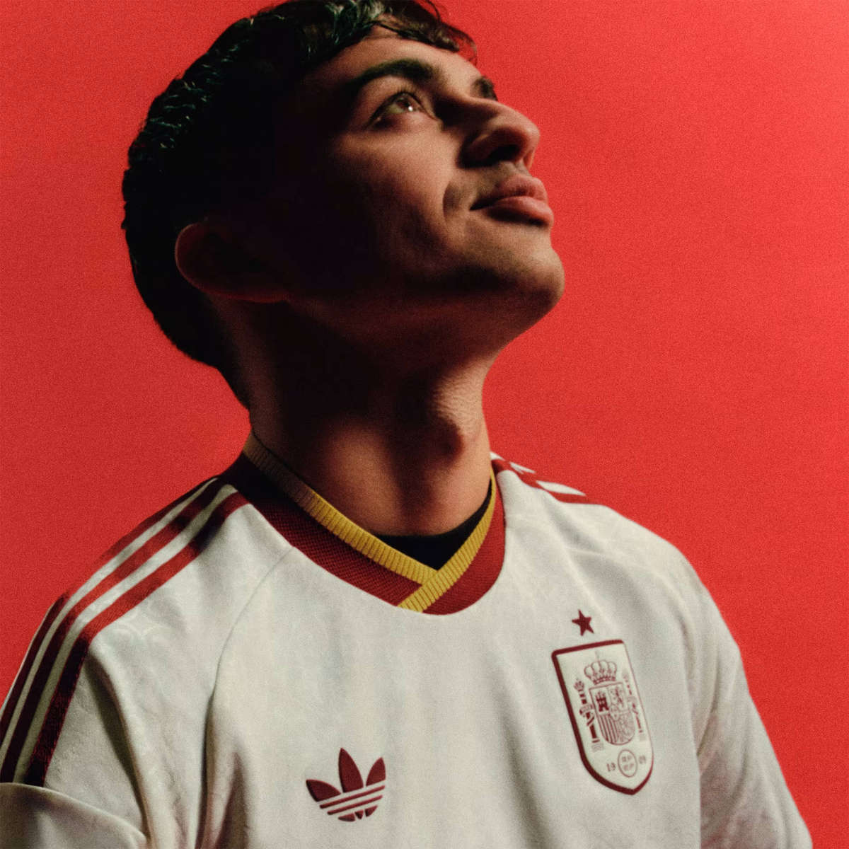 Spain 26 Away Jersey