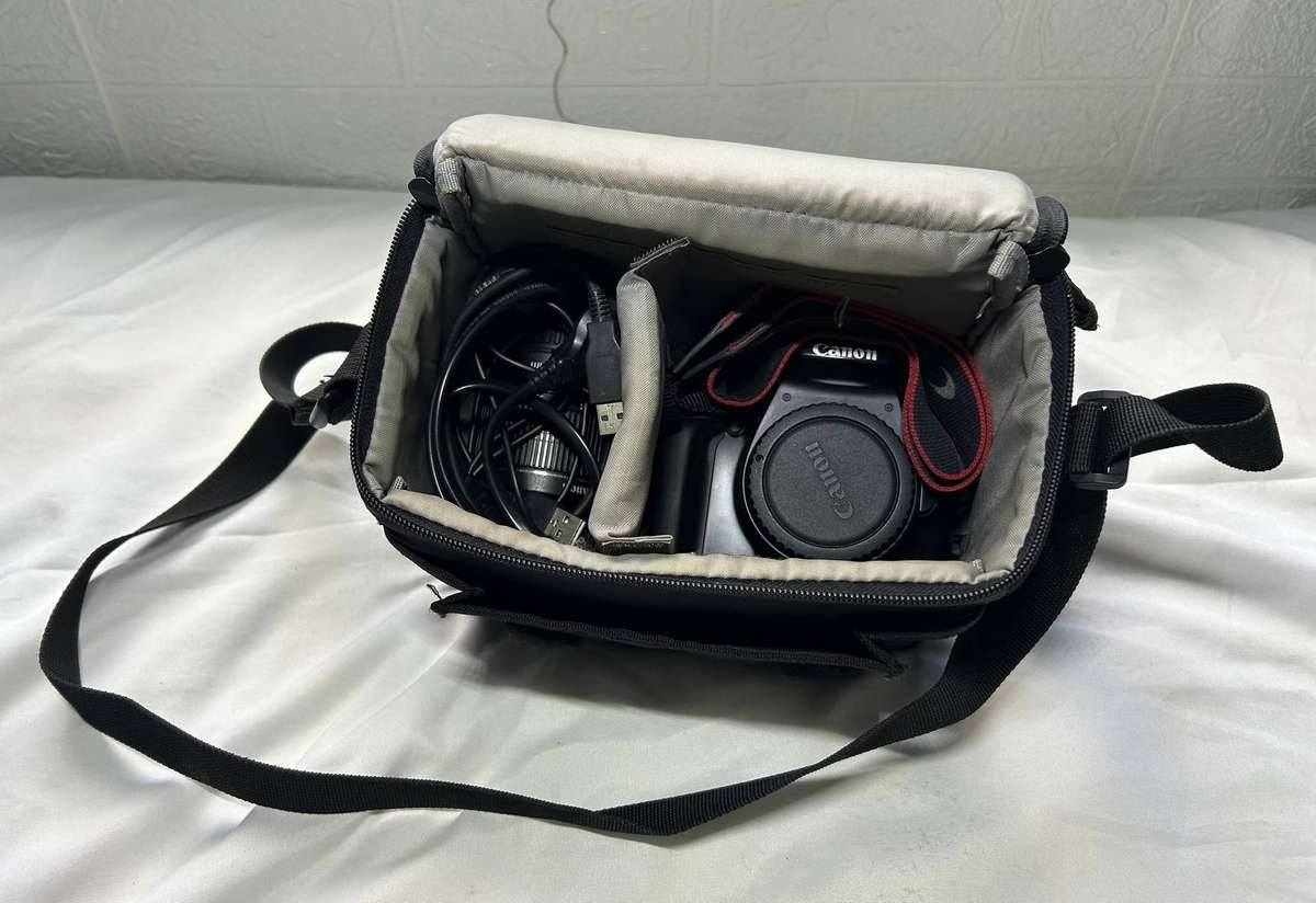 Canon EOS 1100D DSLR Camera with 1855mm Lens