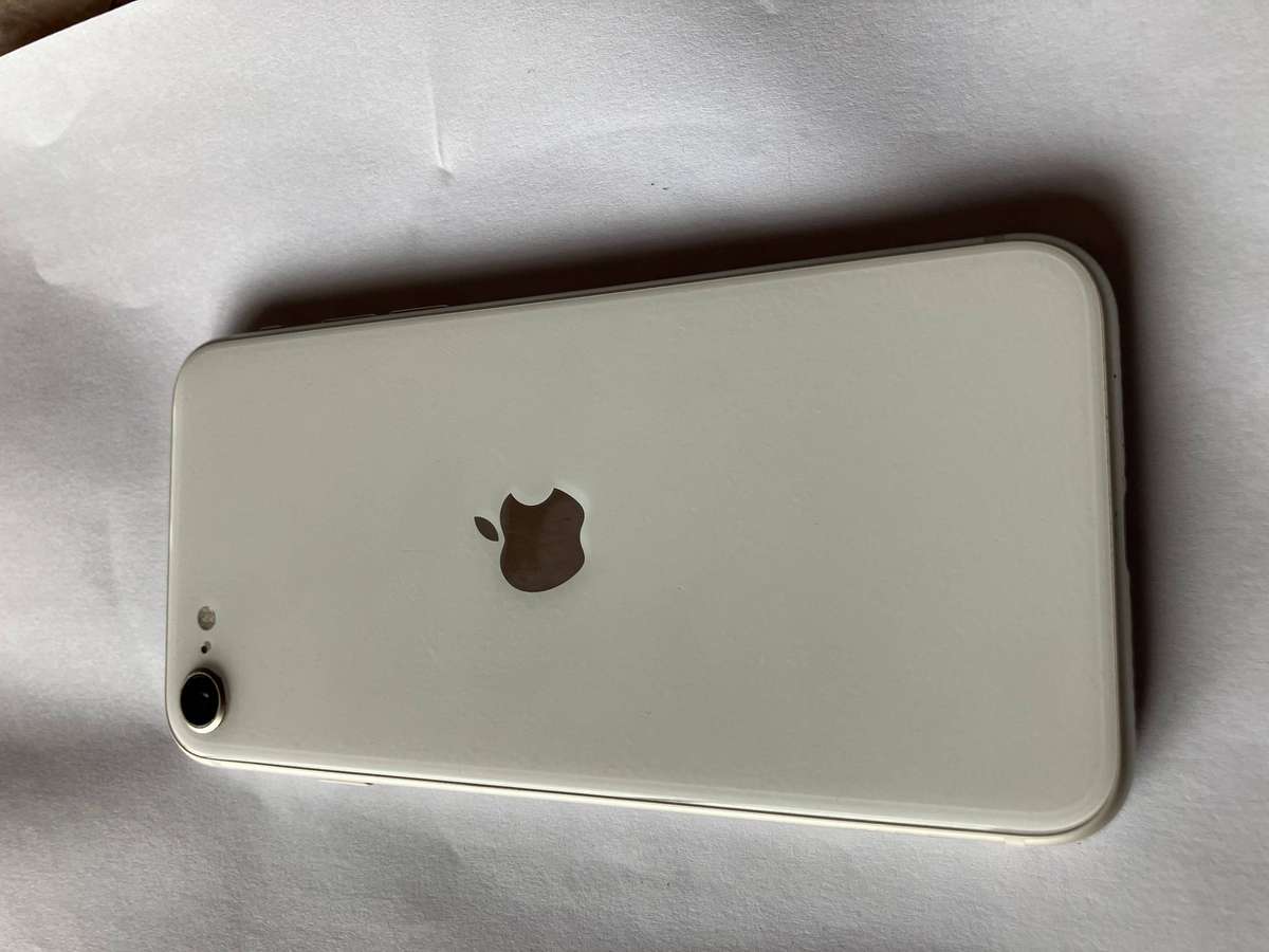 IPhone se3 64gb